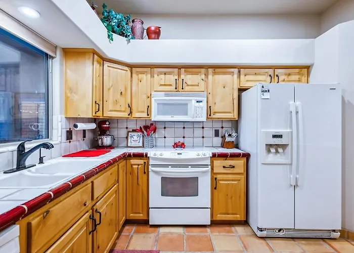 Holiday home New Santa Fe Style Pool Near Yonder Park *