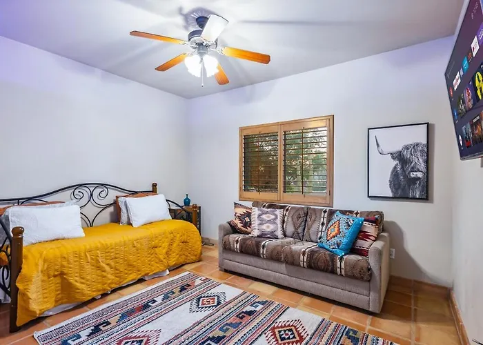Holiday home New Santa Fe Style Pool Near Yonder Park *